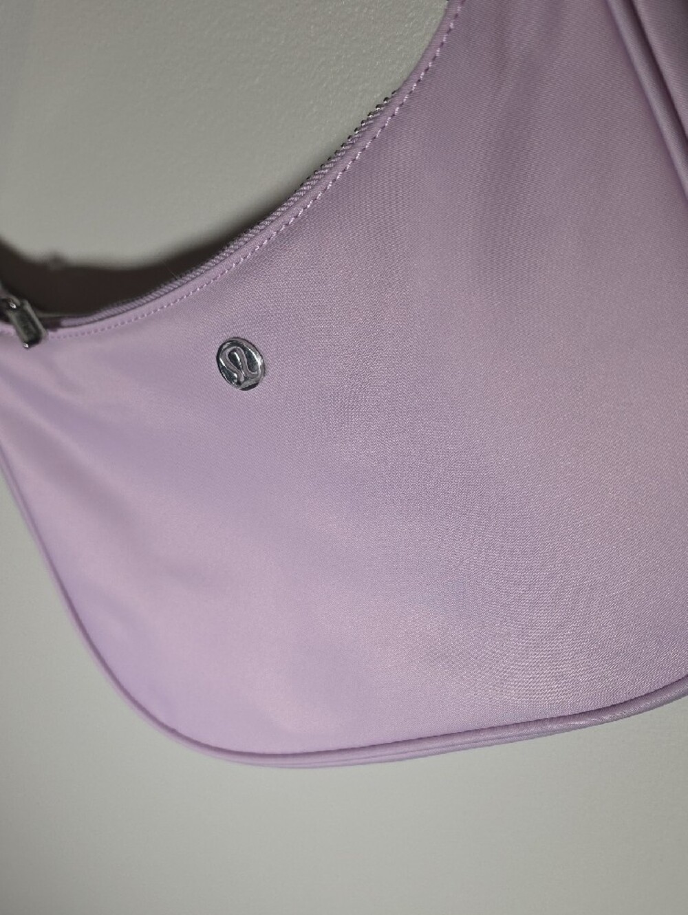 lululemon athletica NWOT Lavender Crossbody Bag - Picture 2 of 6